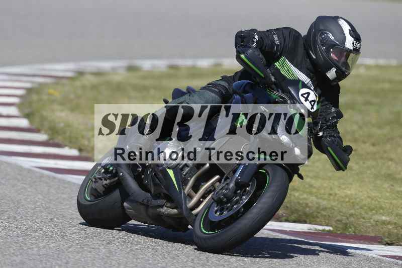 /01 02.04.2026 MAZ ADR/Gruppe gelb Gruppe gruen/44